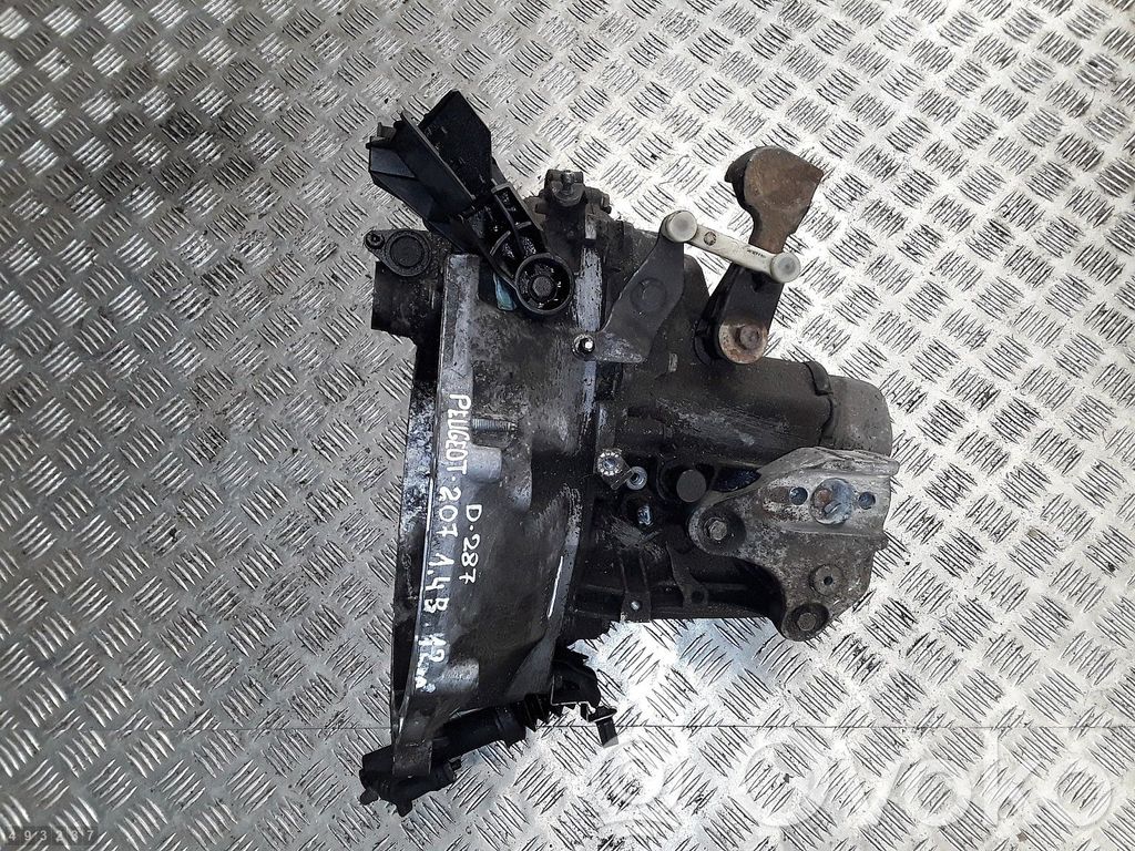 Peugeot 207 Boîte de vitesses manuelle à 5 vitesses