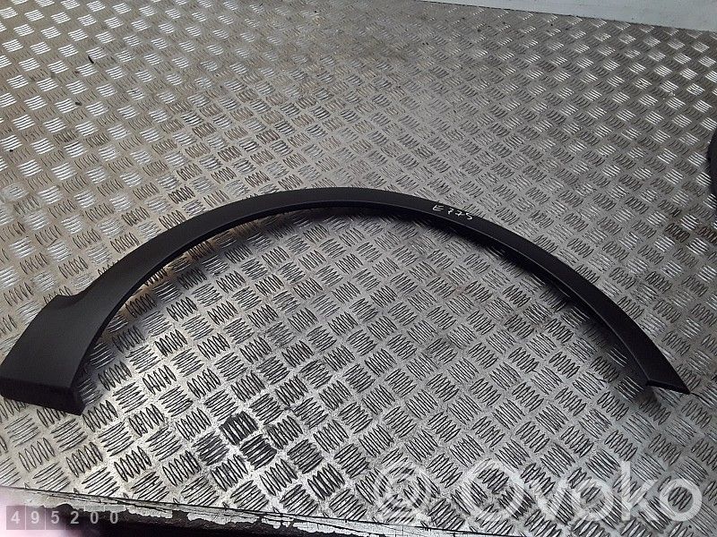 Renault Captur Front arch trim 