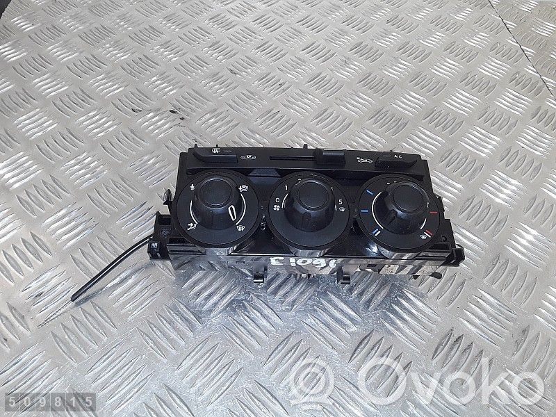 Climate control unit   400018005