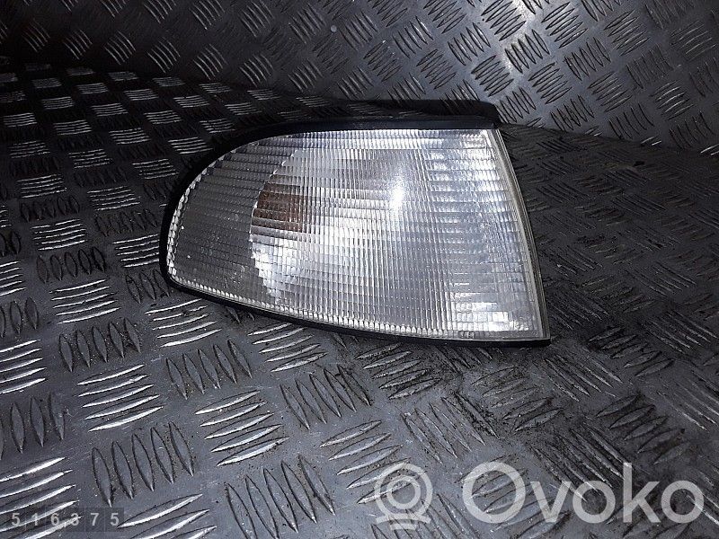 Audi A4 S4 B5 8D Clignotant avant
