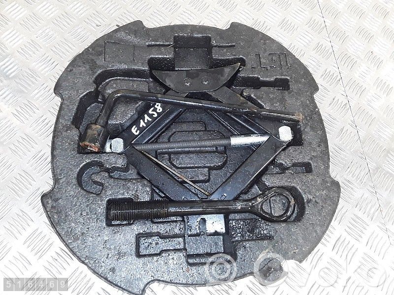 Hyundai i30 Set di attrezzi 