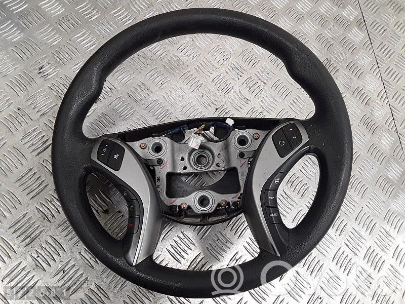 Hyundai i30 Ohjauspyörä 