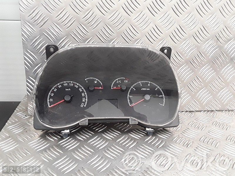 Opel Combo D Speedometer (instrument cluster) 
