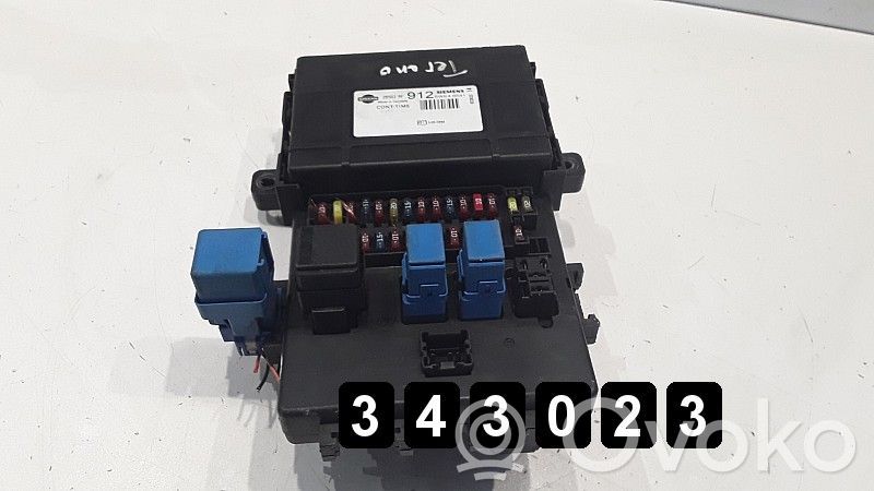 Nissan Terrano Module de fusibles