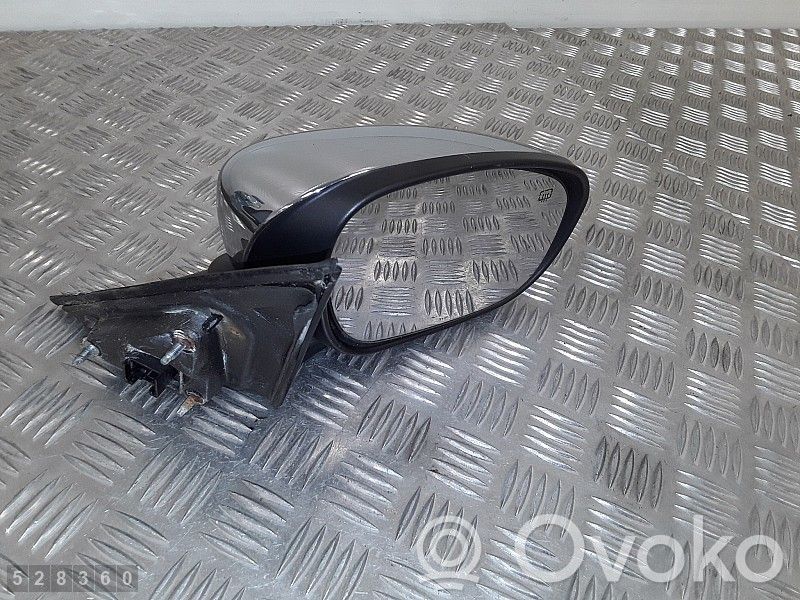 Elektryczne lusterko boczne drzwi przednich   E11015890,9435718,4806160AD
