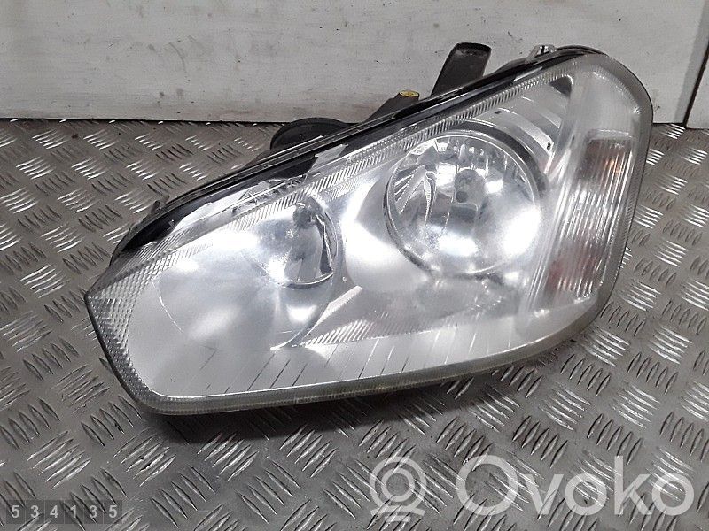 Ford C-MAX I Faro/fanale