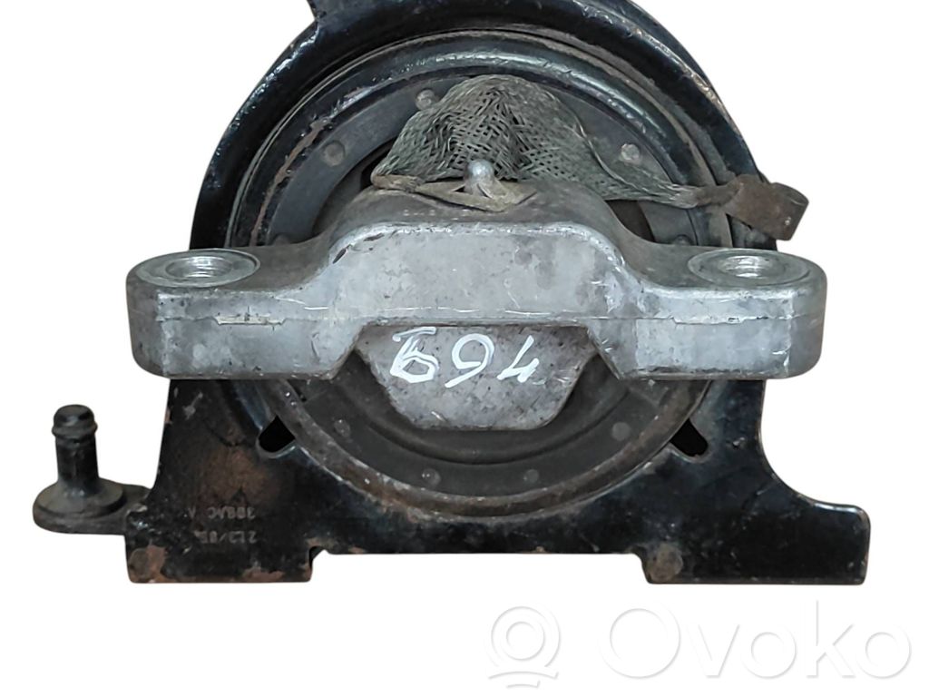 Engine mount bracket   468287,468287,04861308