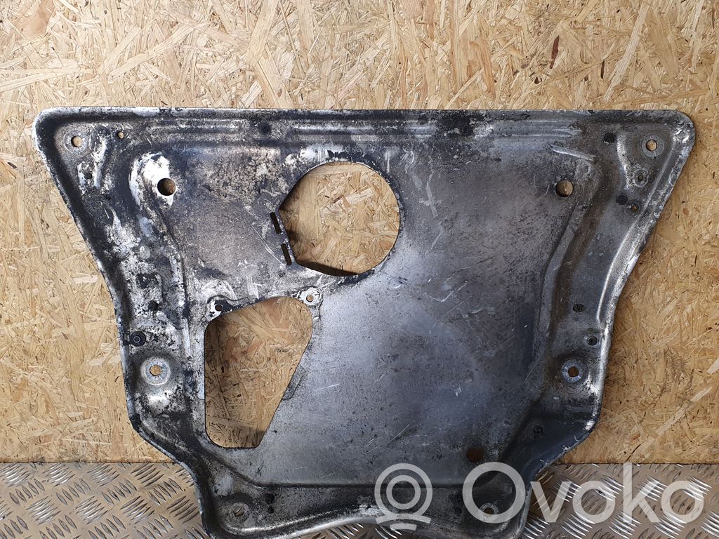 BMW X6 E71 Engine splash shield/under tray 