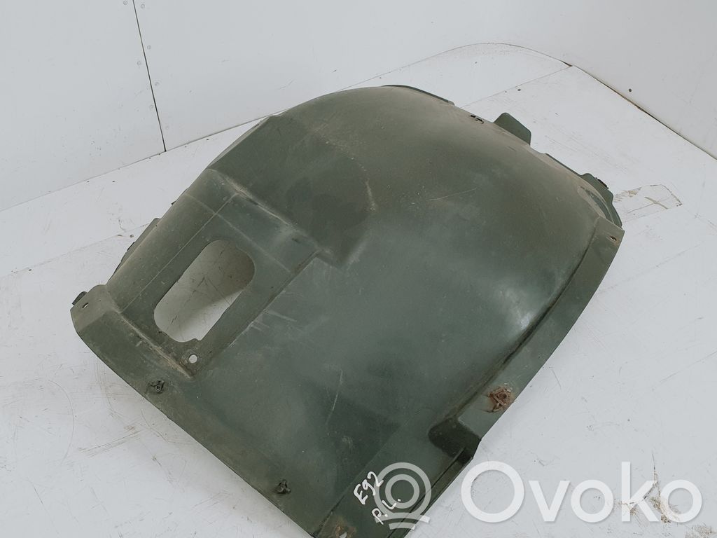 Front wheel arch liner splash guards