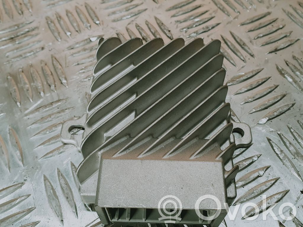 BMW 6 F06 Gran coupe Sound amplifier 