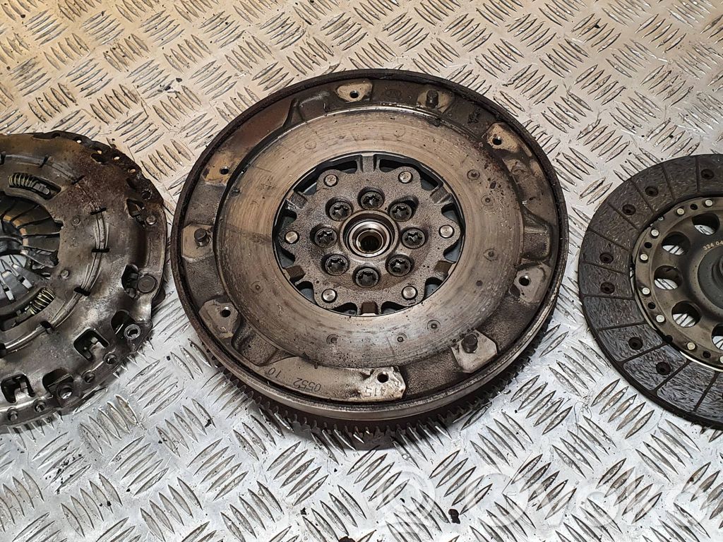 Volkswagen II LT Clutch set kit 