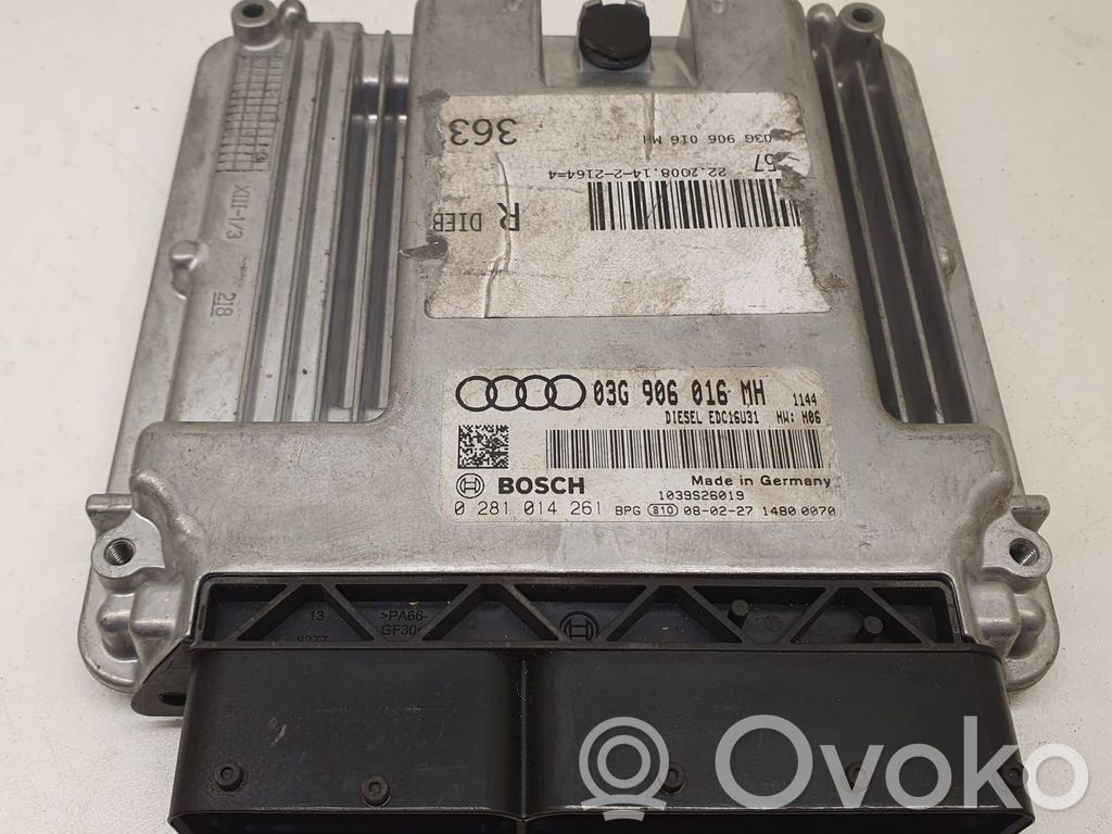 Volkswagen PASSAT B5 Engine control unit/module 