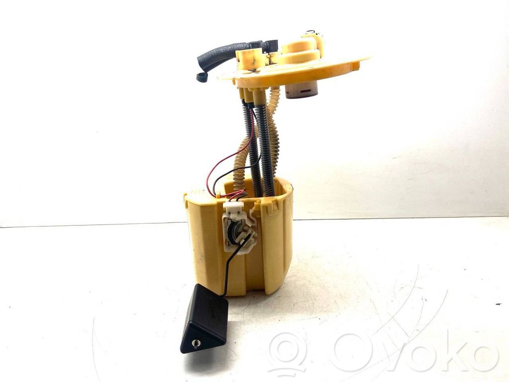 Toyota Verso In-tank fuel pump 