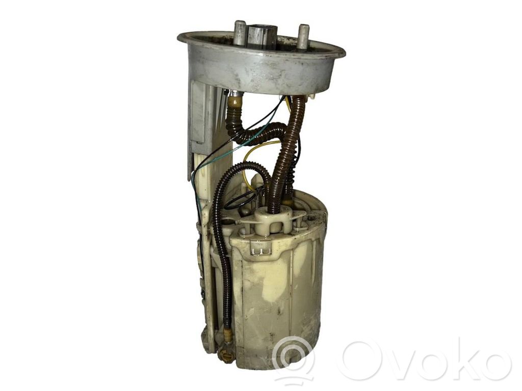 Volkswagen PASSAT B5.5 Bomba interna de combustible 