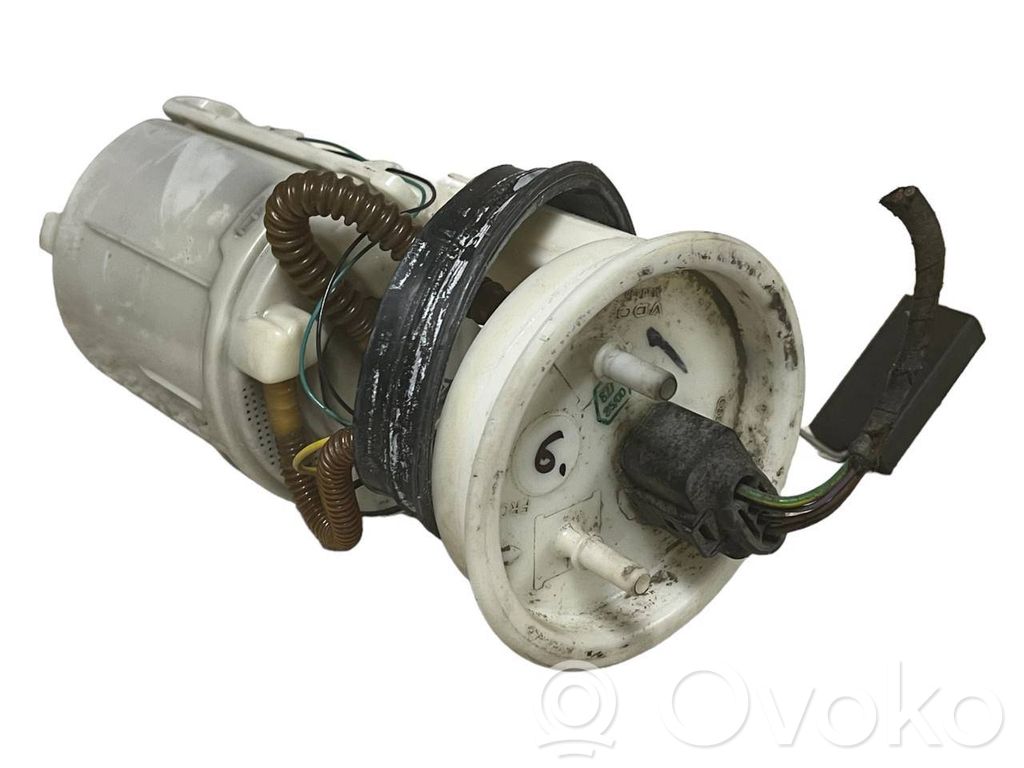 Audi A6 S6 C5 4B Bomba interna de combustible 
