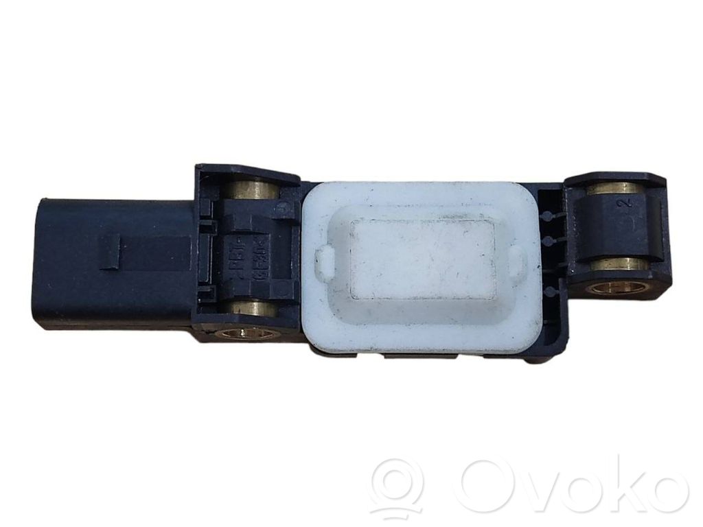 Audi A6 S6 C6 4F Airbag deployment crash/impact sensor 