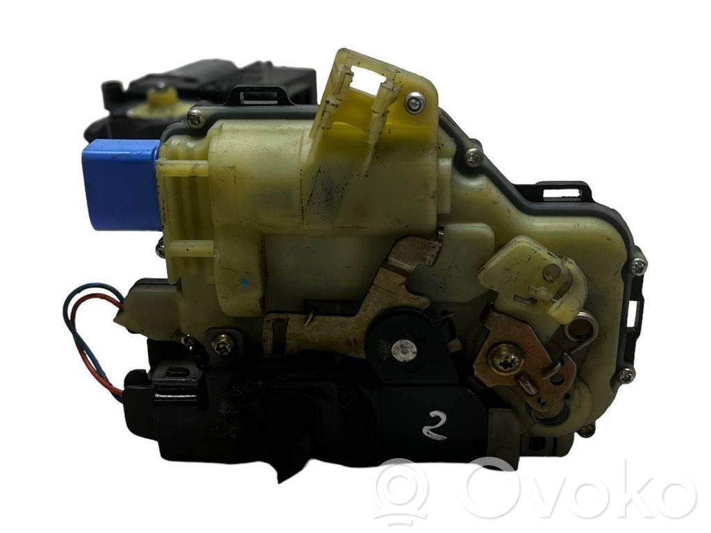 Volkswagen Polo V 6R Zamek drzwi przednich 
