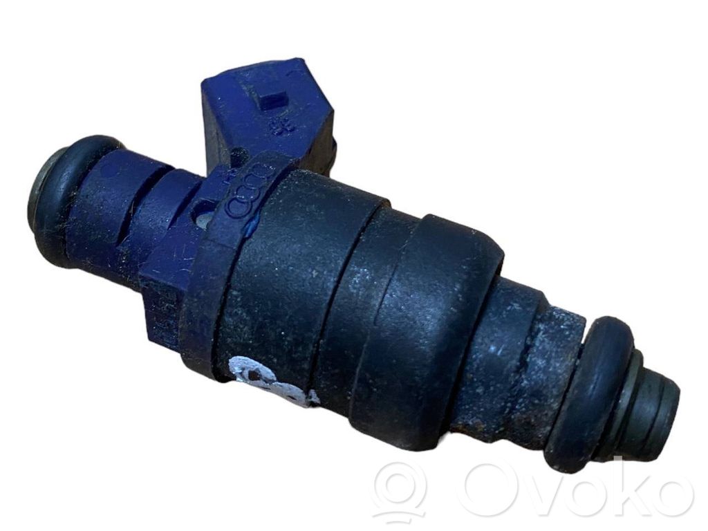 Audi A4 S4 B5 8D Inyector de combustible 