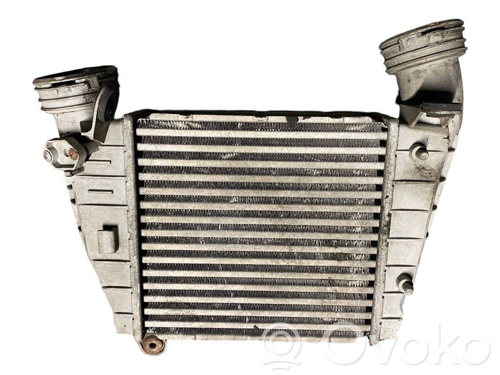Volkswagen Phaeton Interkūlerio radiatorius 