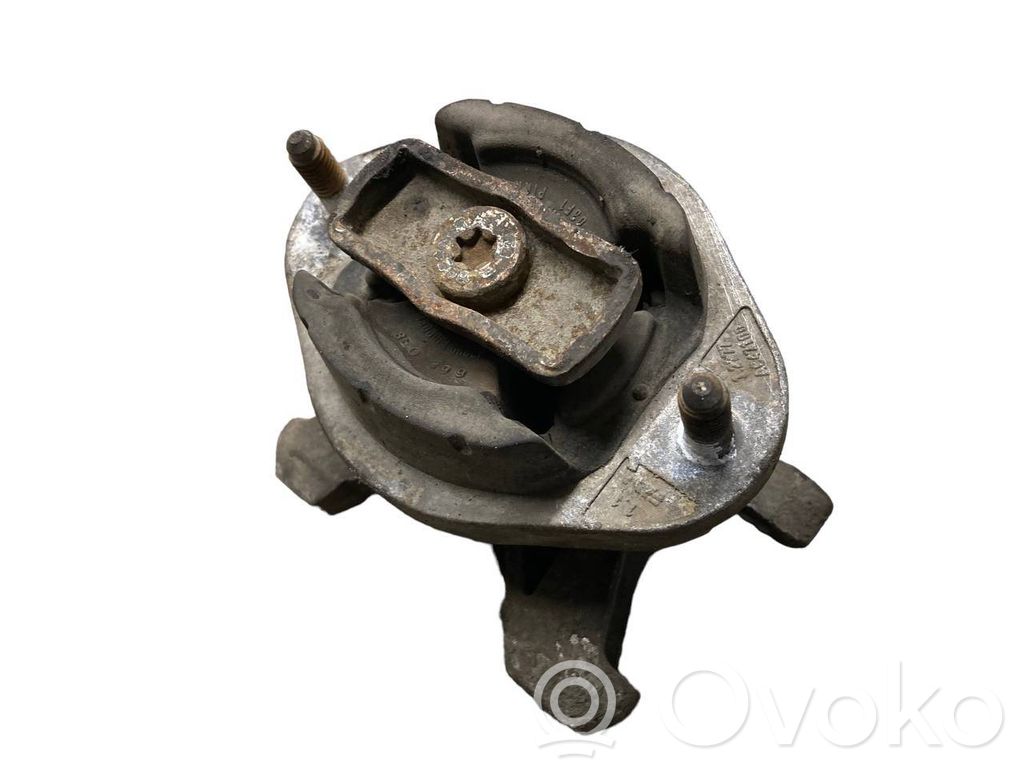 Mocowanie / Uchwyt skrzyni biegów   8E0399115F,8E0399