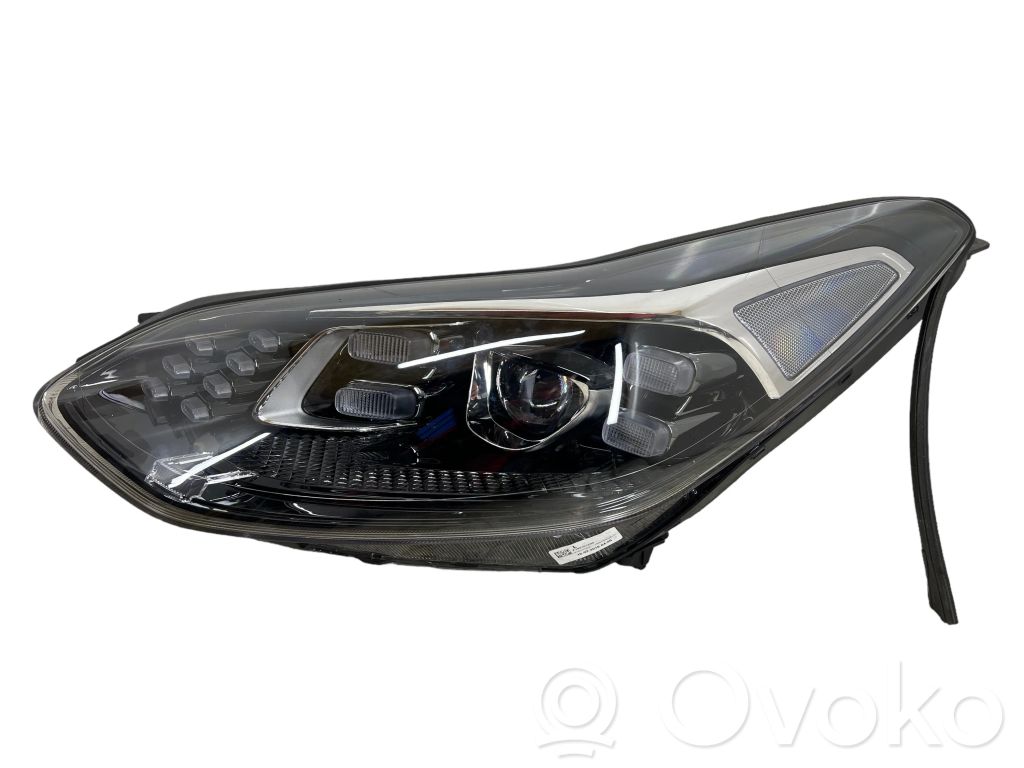 KIA Sportage Lampa przednia 