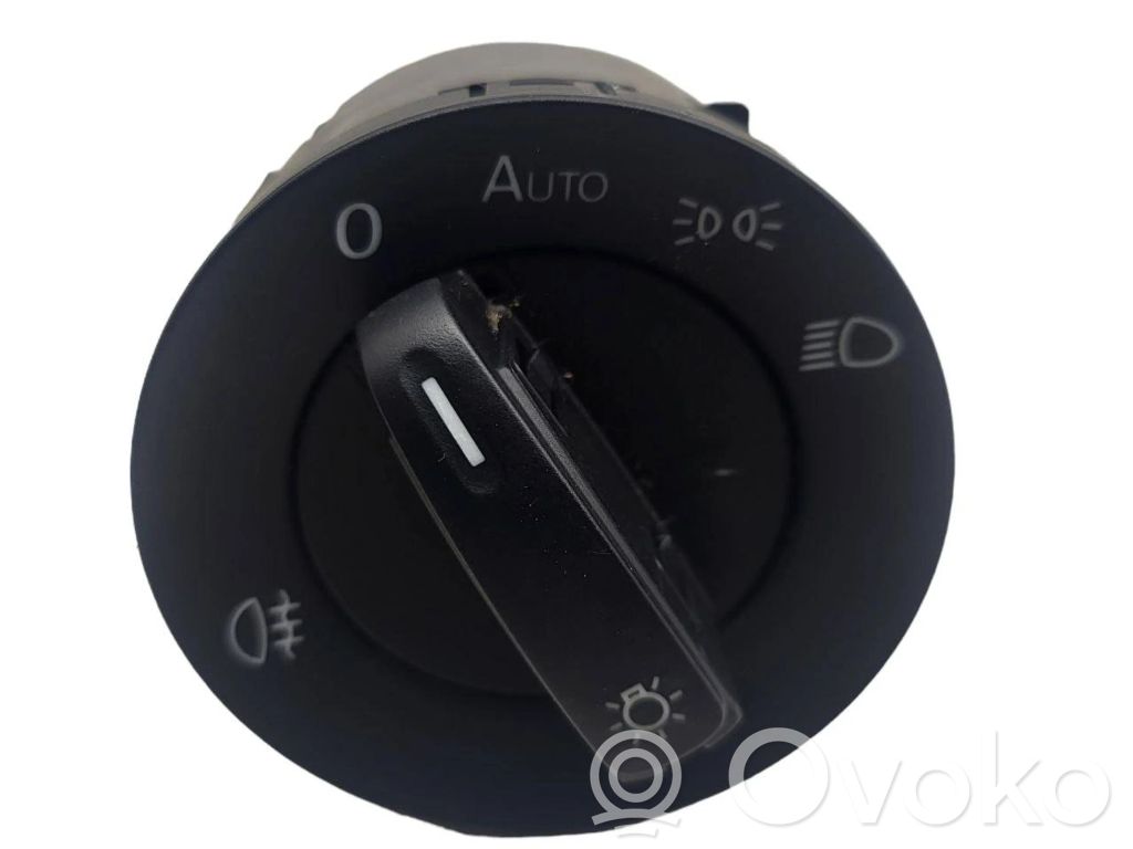 Volkswagen Golf VI Interruptor de luz 