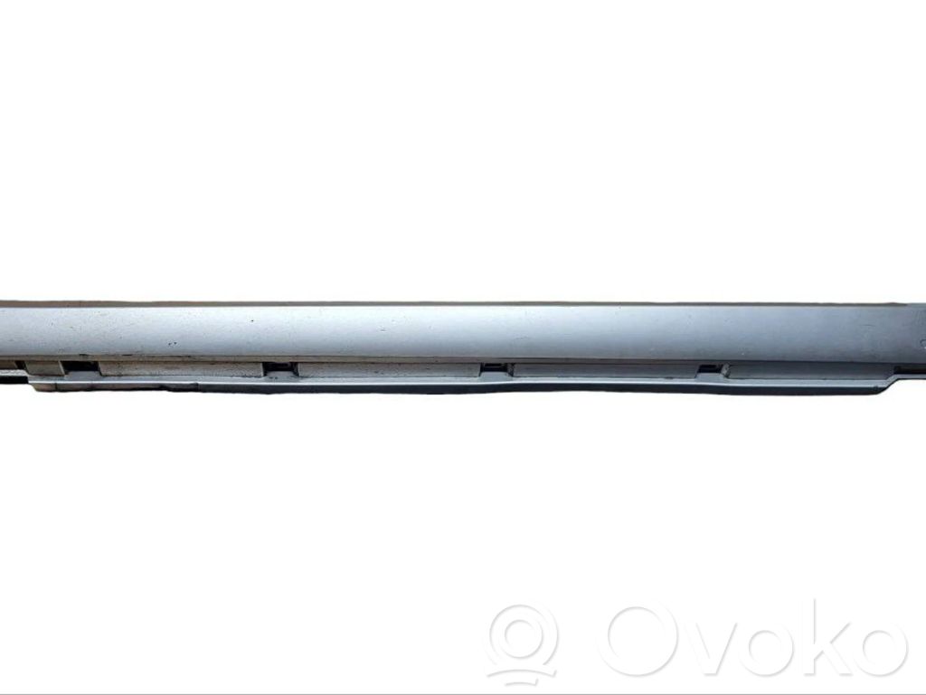 Volkswagen PASSAT B7 Priekinio slenksčio apdaila (išorinė) 