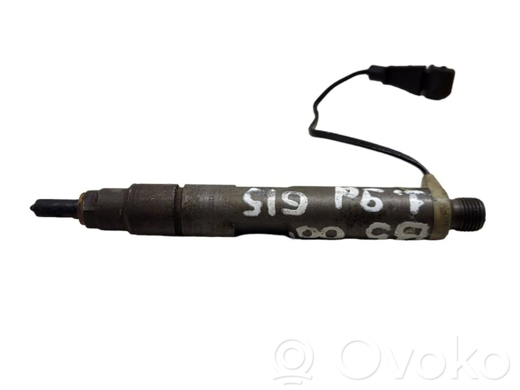 Volkswagen PASSAT B5 Inyector de combustible 