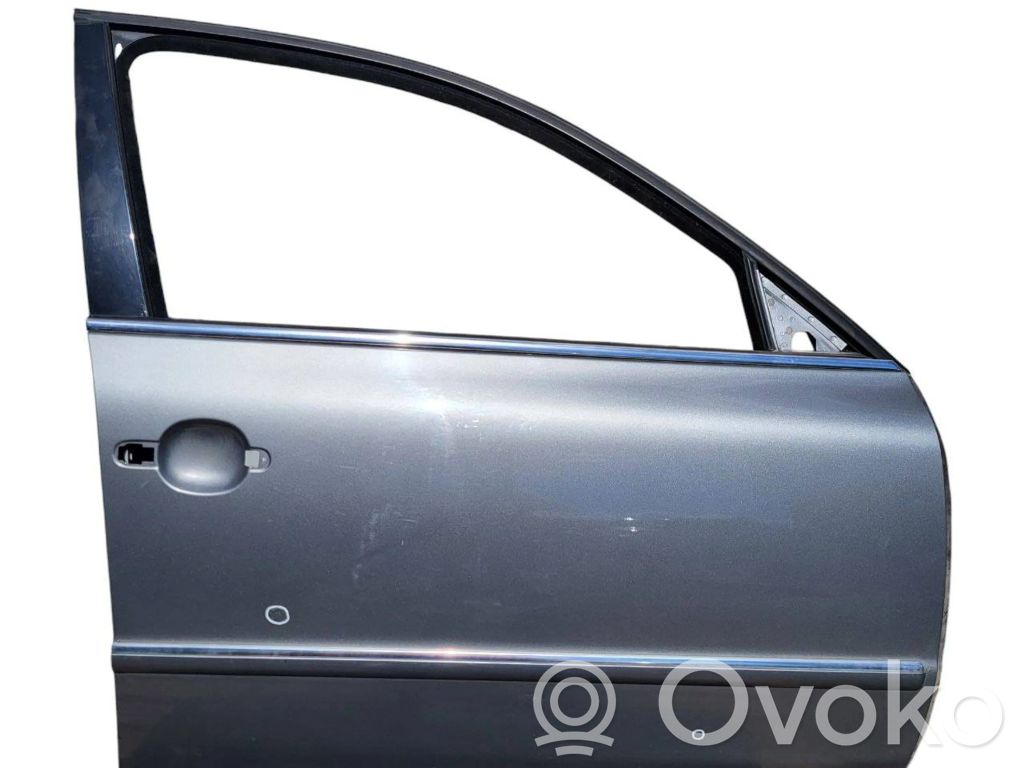 Volkswagen PASSAT B5.5 Puerta delantera 