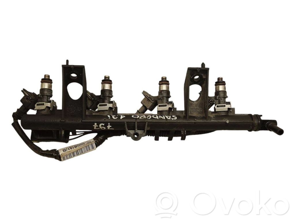 Dacia Sandero Fuel main line pipe 