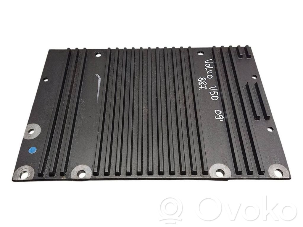Volvo V50 Sound amplifier 