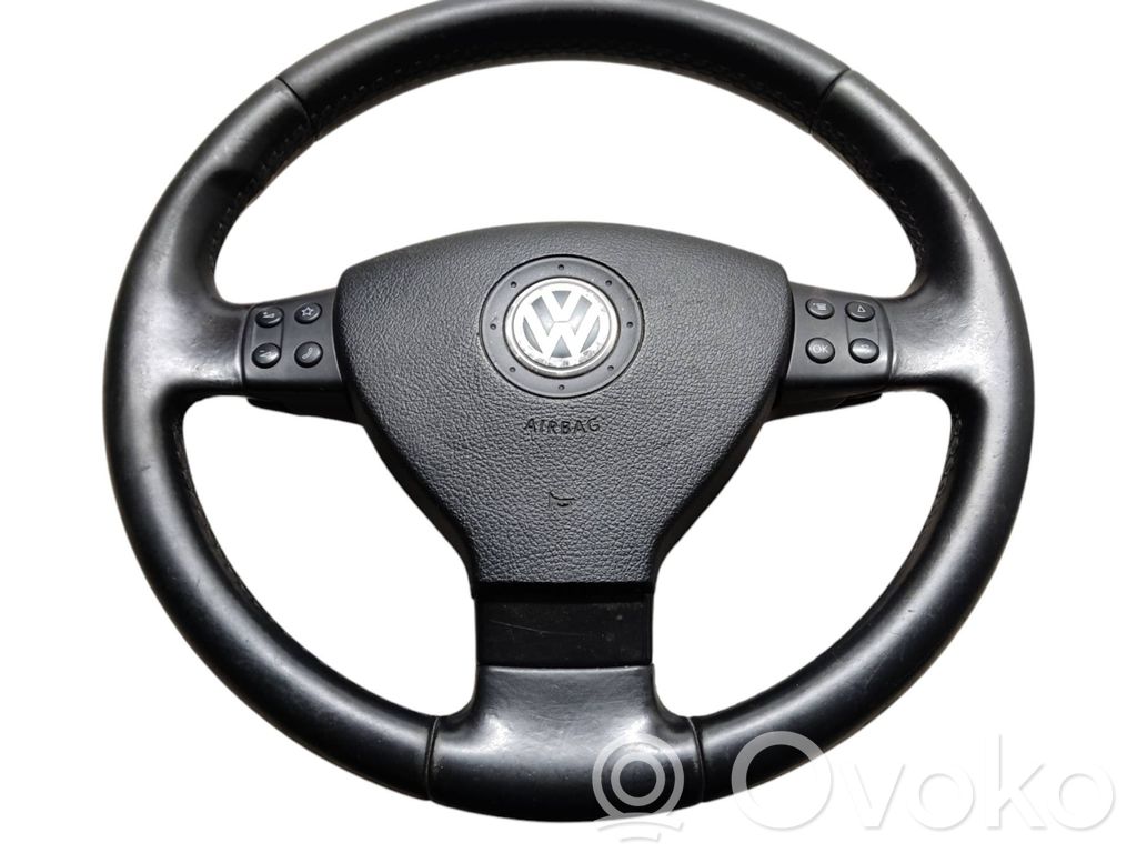 Volkswagen PASSAT B6 Ohjauspyörä 