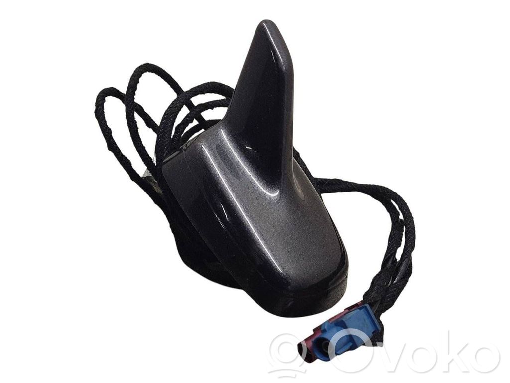Audi Q7 4L GPS-pystyantenni 