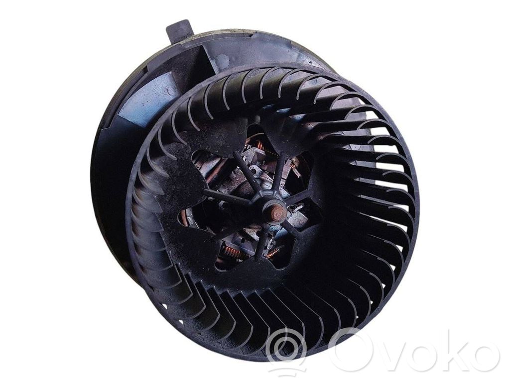 Volkswagen Touran II Mazā radiatora ventilators 