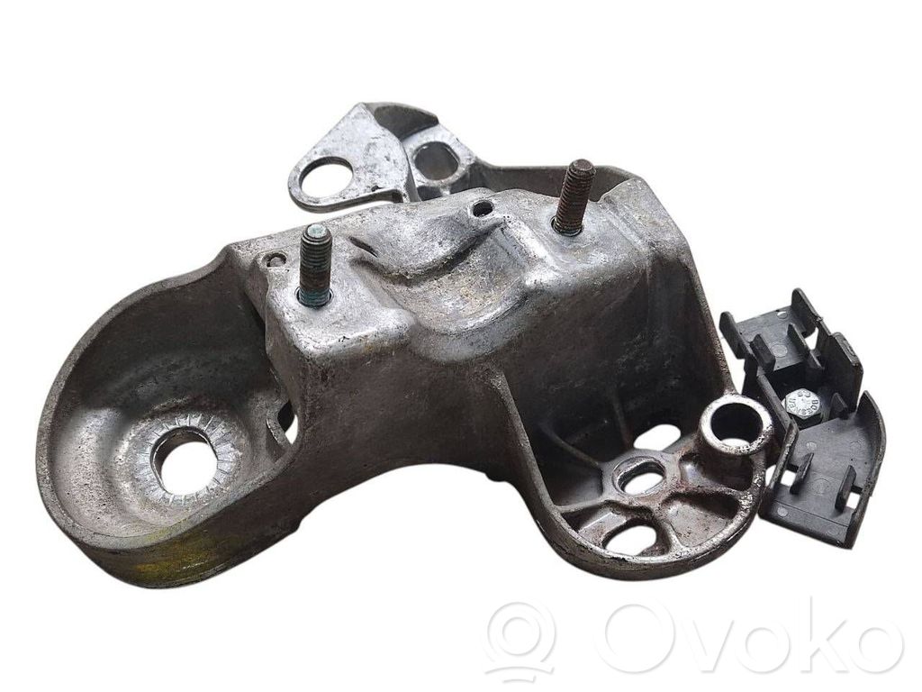 Audi A6 S6 C5 4B Engine mounting bracket 