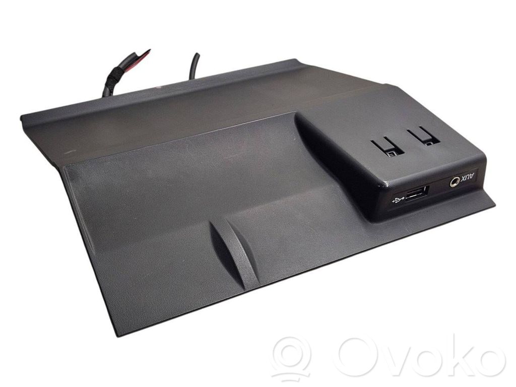Skoda Octavia Mk3 (5E) Enchufe conector entrada auxiliar 