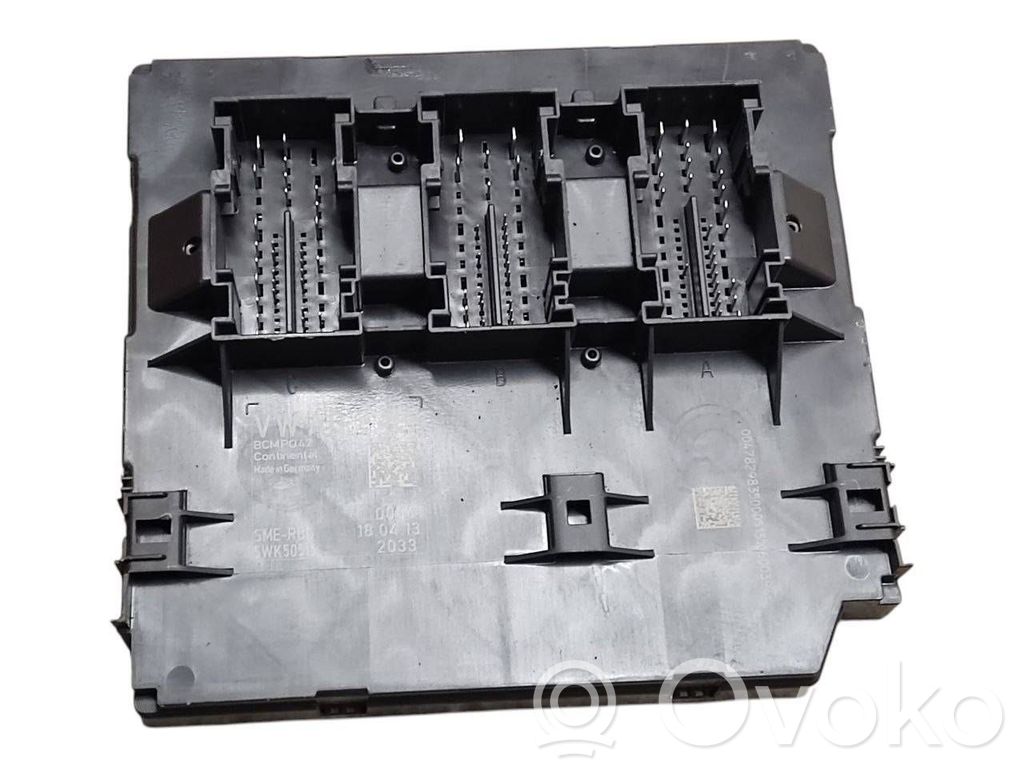 Volkswagen PASSAT B7 Module confort 