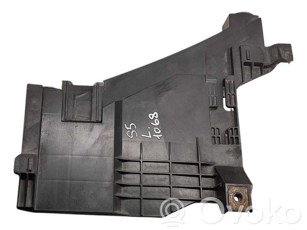 Audi S5 Headlight/headlamp mounting bracket 
