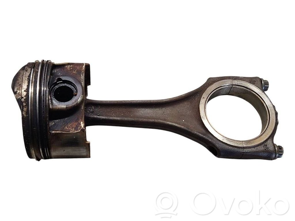 Volkswagen Touareg II Piston with connecting rod 