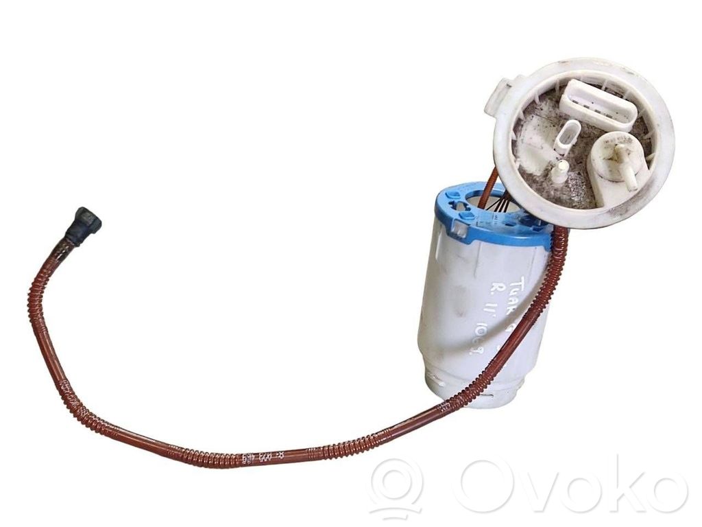 Volkswagen Touareg II Bomba interna de combustible 