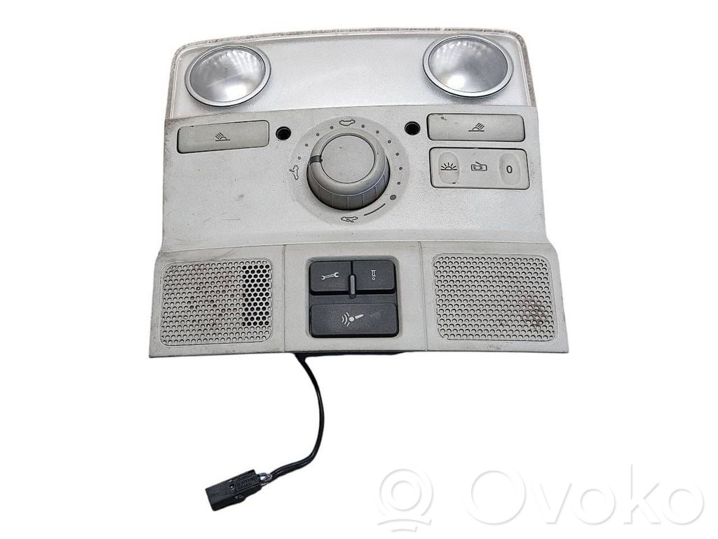 Volkswagen PASSAT B6 Luz del asiento delantero 
