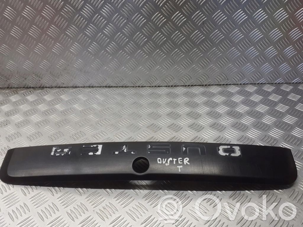 Dacia Duster Rear window tailgate spoiler 