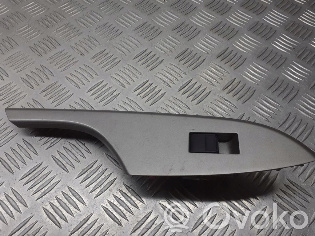 Toyota Corolla E140 E150 Electric window control switch 