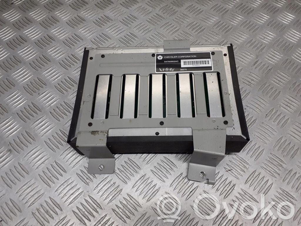 Chrysler 300M Amplificatore 