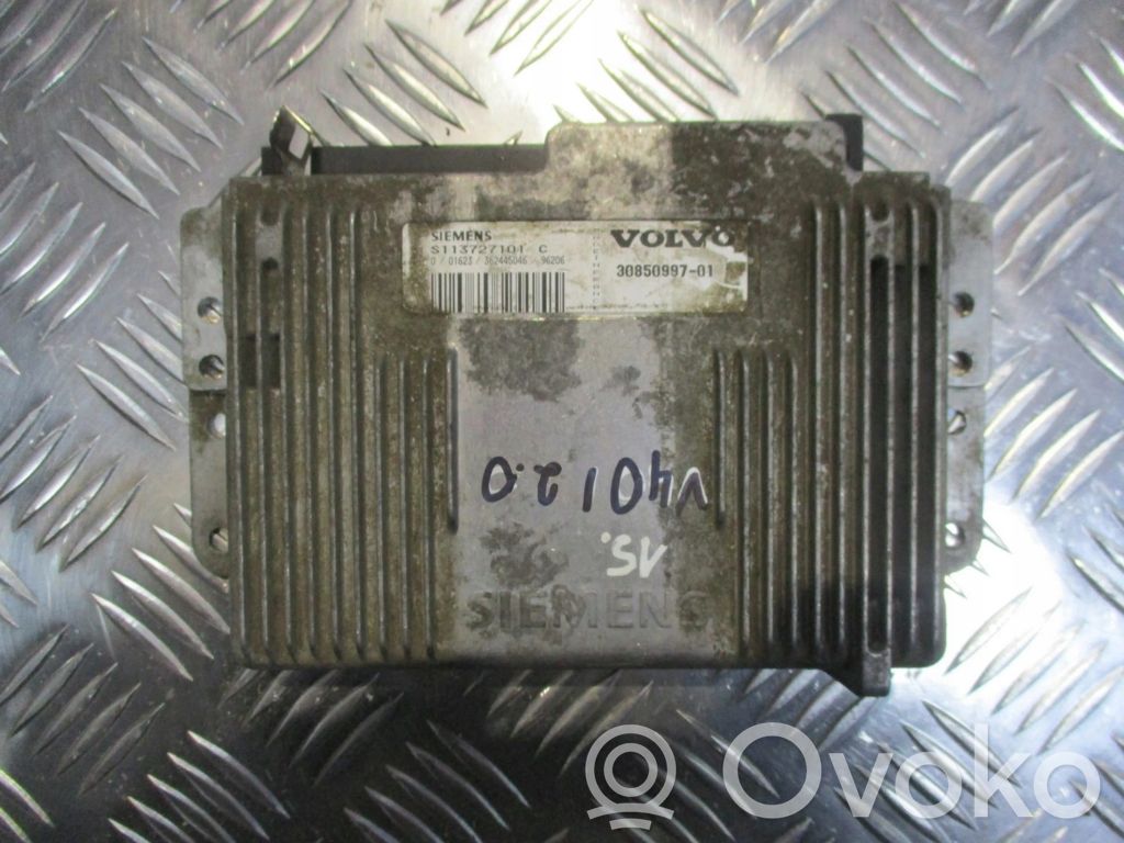 Volvo S40, V40 Engine control unit/module 