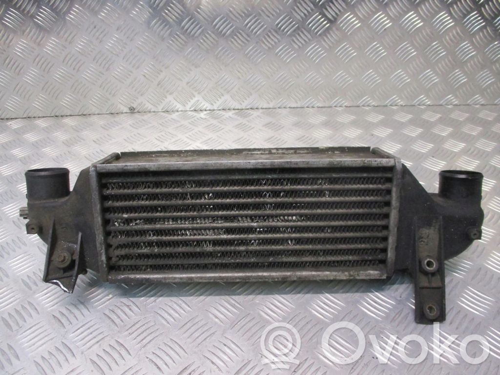 Starpdzesētāja radiators