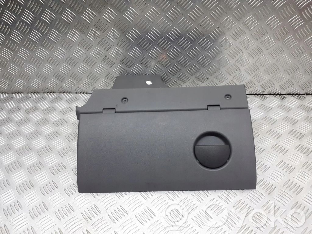 Guantera   09114403