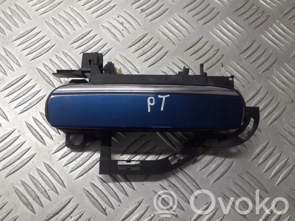 Takaoven ulkokahva   4F0837886