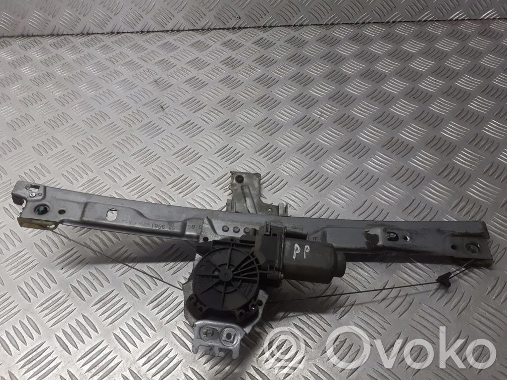 Peugeot 207 Macara ușă față cu motor 