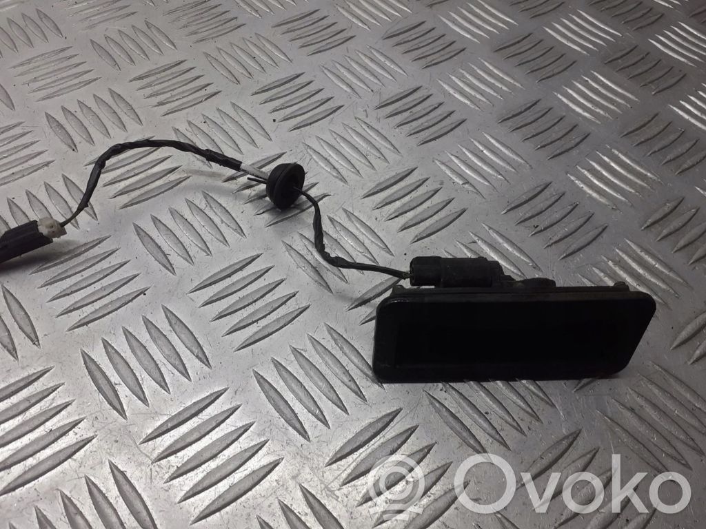 Ford Focus Przycisk otwierania klapy bagażnika